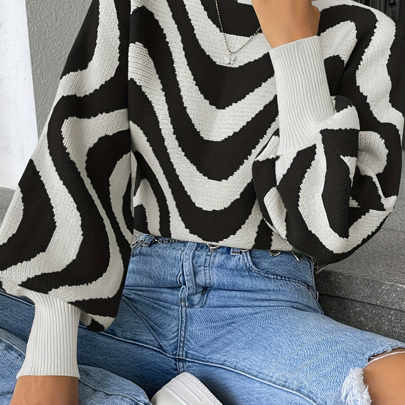 JO | Timeless and stylish winter sweater