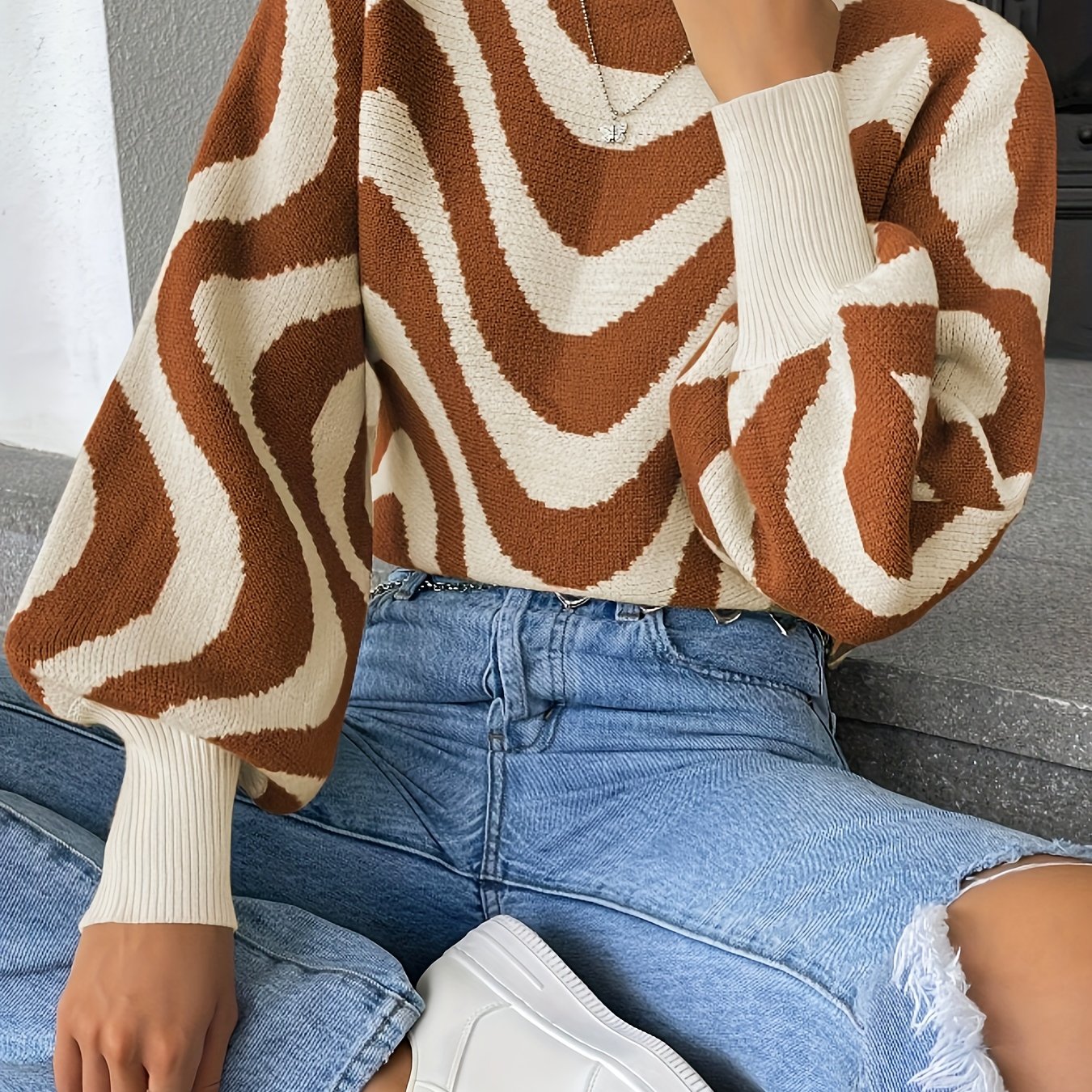 JO | Timeless and stylish winter sweater
