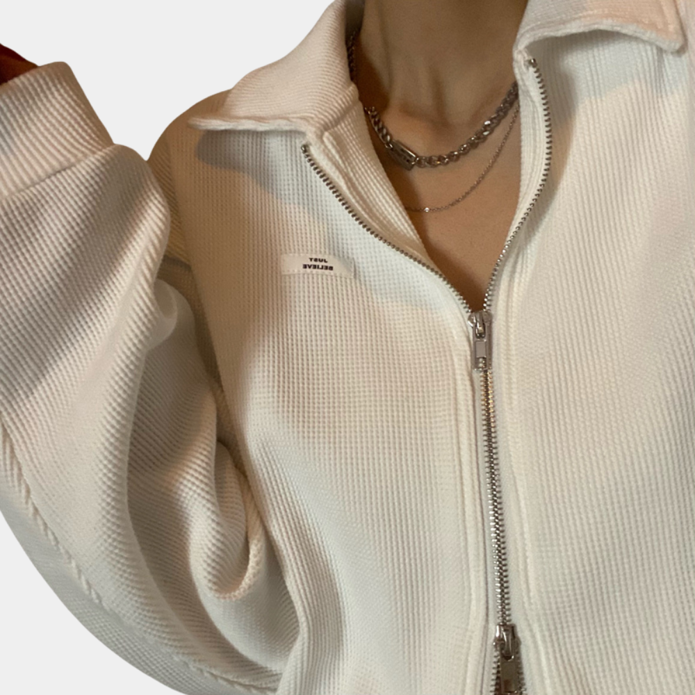 JO | Fashionable and minimalist winter jacket