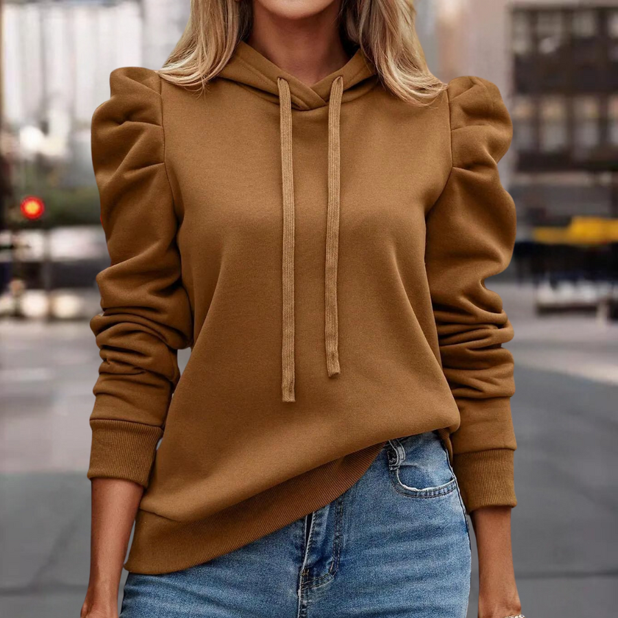 JO | Uncomplicated and chic winter hoodie