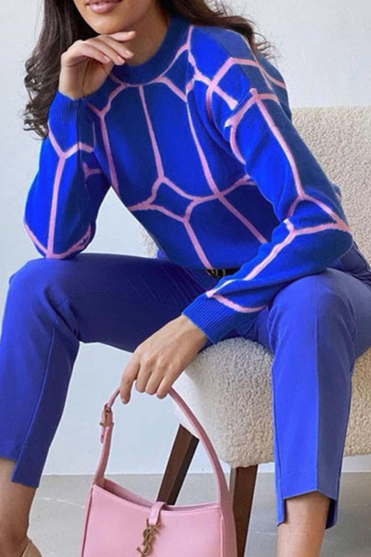 JO | Fashionable and effortless sweater
