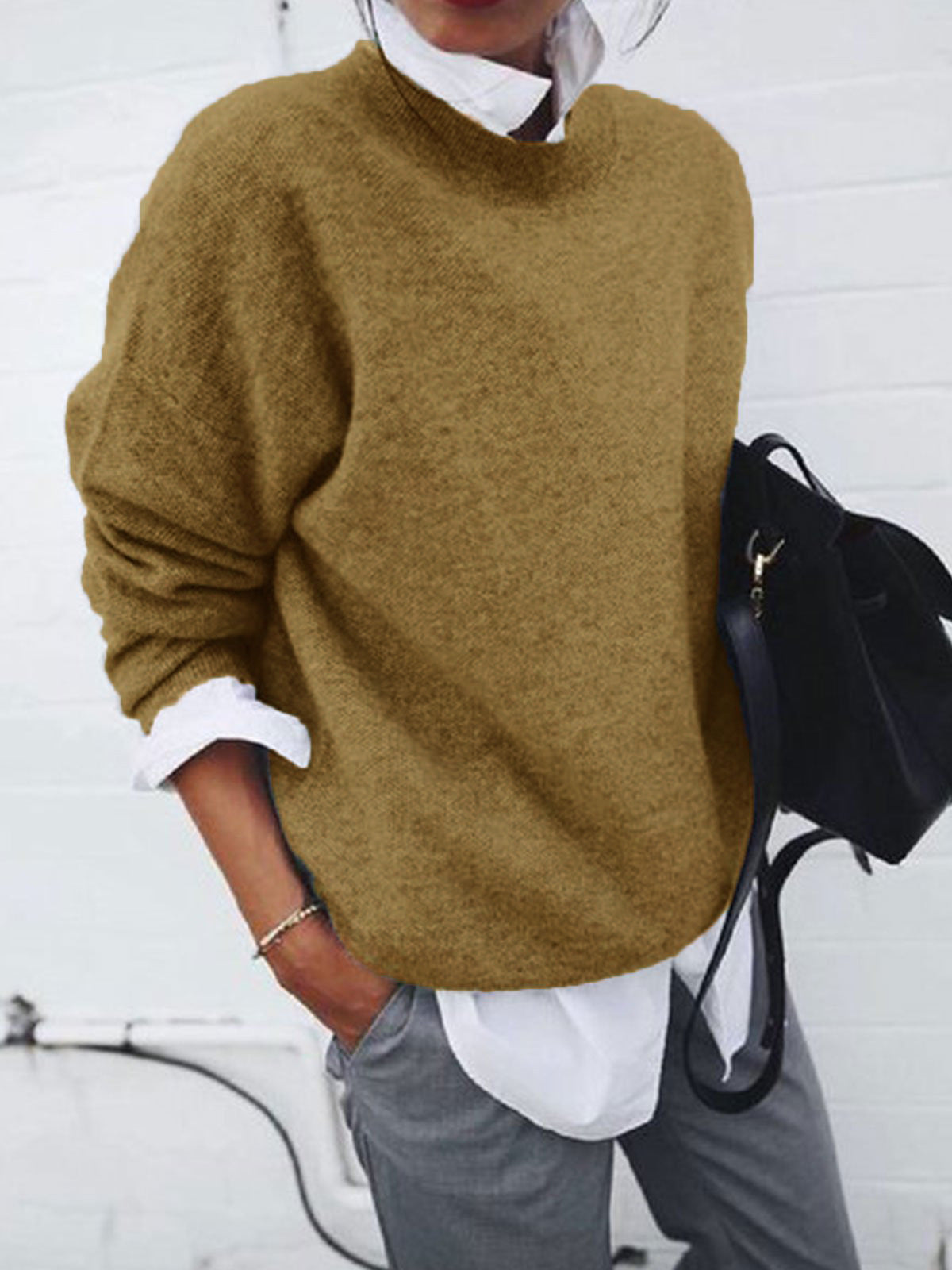 JO | Modern and versatile winter sweater