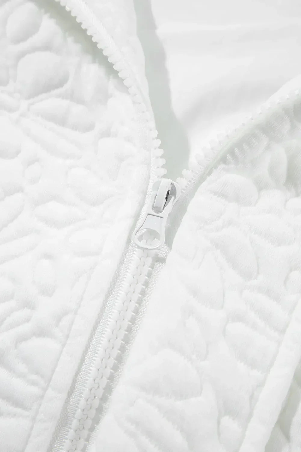 JO | Relaxed and timeless winter jacket