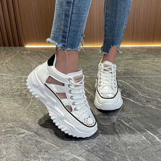 JO | Bohemian and cool sneakers