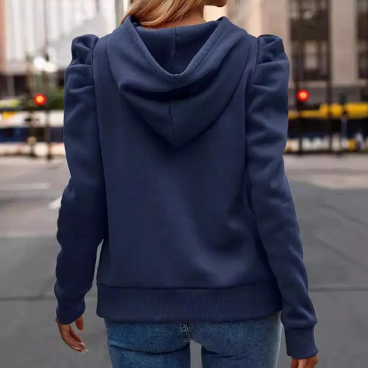 JO | Uncomplicated and chic winter hoodie