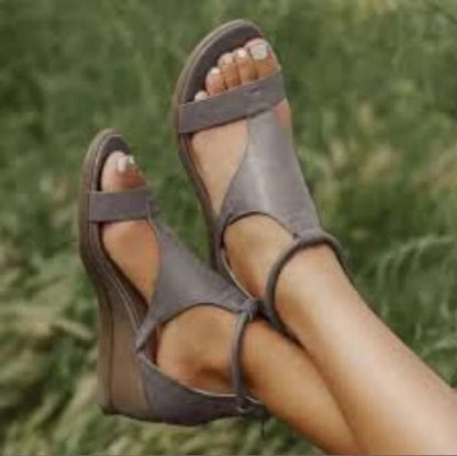 JO | Classic gladiator sandals