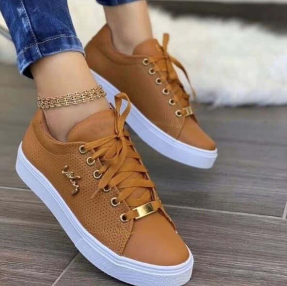 JO | Classic and comfortable summer sneakers