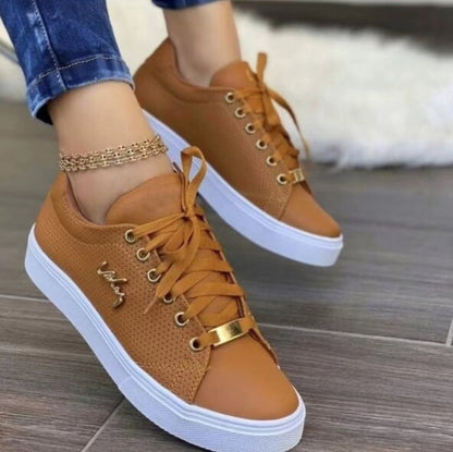 JO | Classic and comfortable summer sneakers