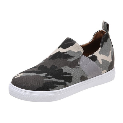 JO | Playful and lightweight sneakers